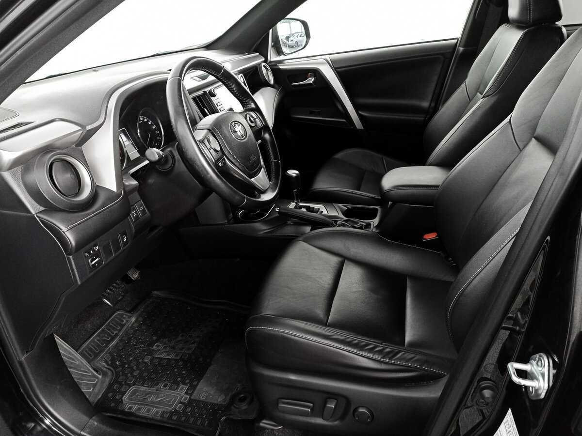 Купить Toyota RAV4 с пробегом. Фото: #12