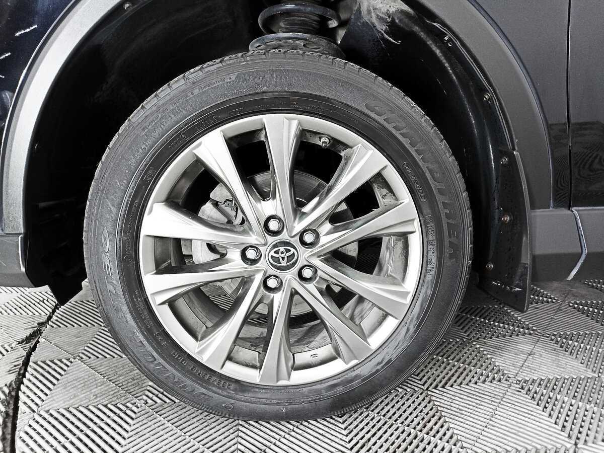 Купить Toyota RAV4 с пробегом. Фото: #14