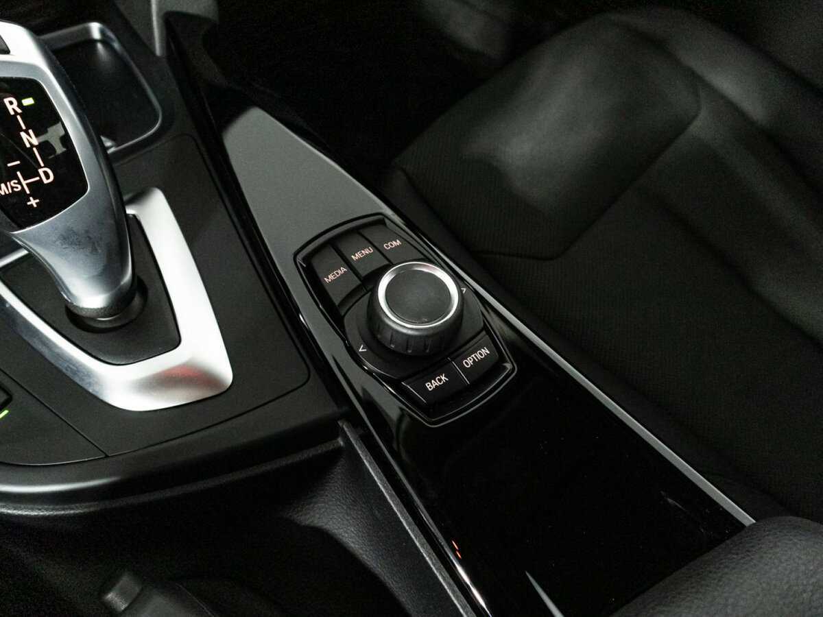 Купить BMW 3 серии с пробегом. Фото: #17