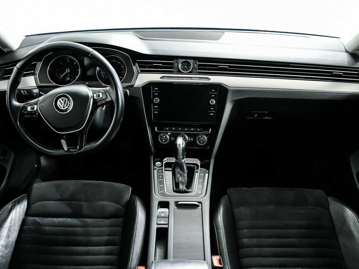 Купить Volkswagen Passat с пробегом. Фото: #10