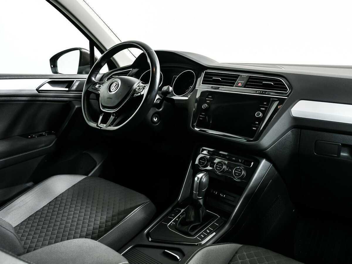 Купить Volkswagen Tiguan с пробегом. Фото: #8