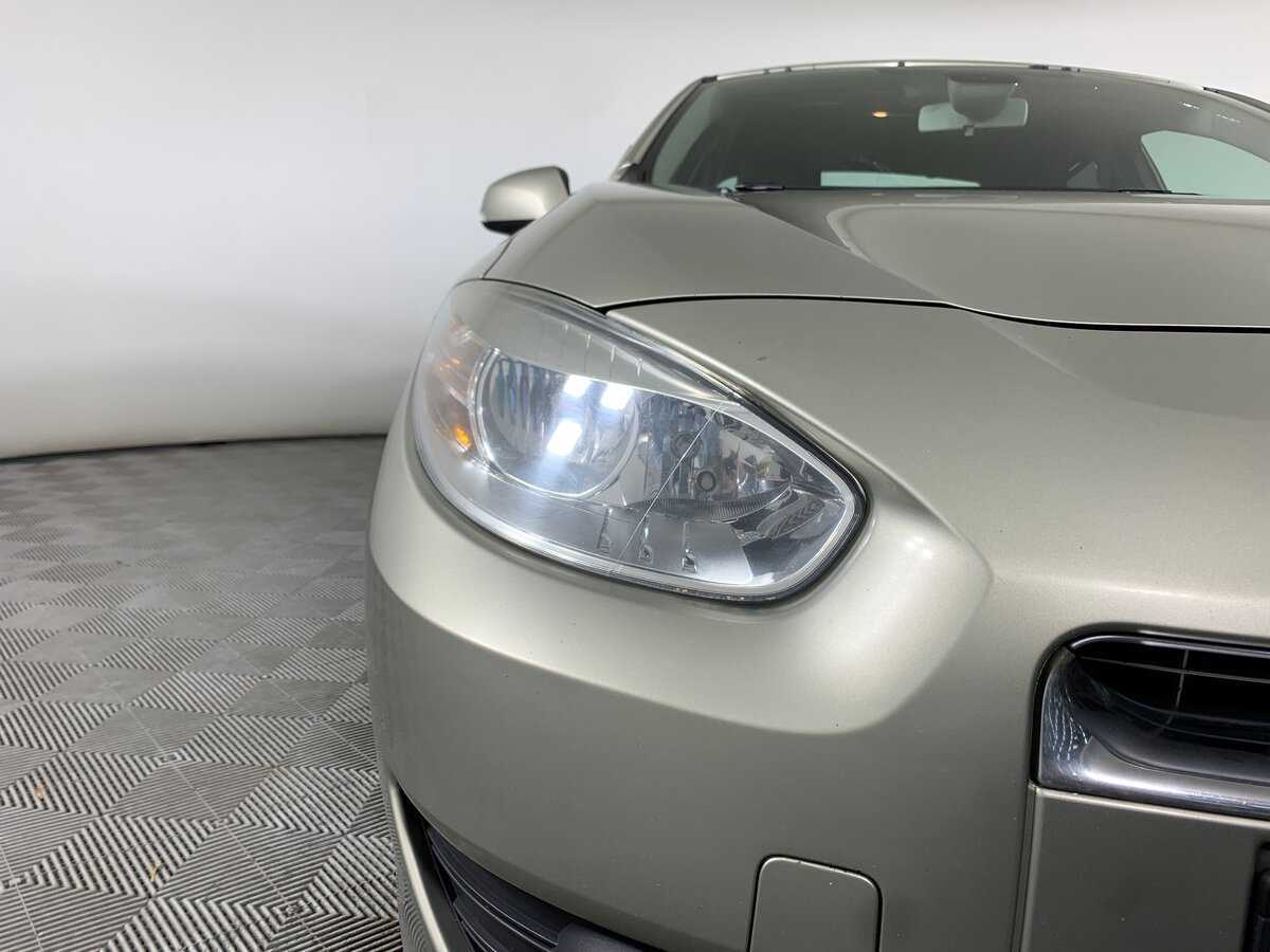 Купить Renault Fluence с пробегом. Фото: #9