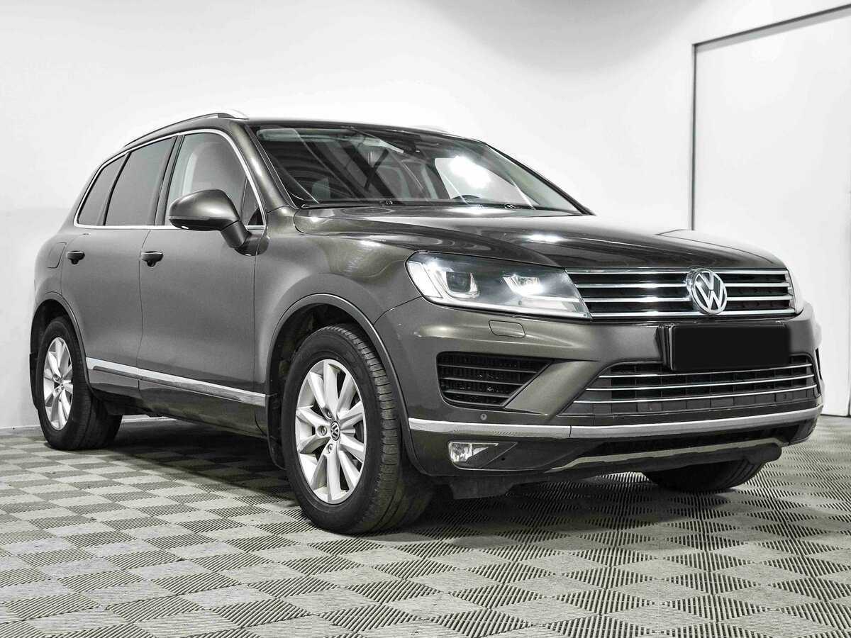 Купить Volkswagen Touareg с пробегом. Фото: #2
