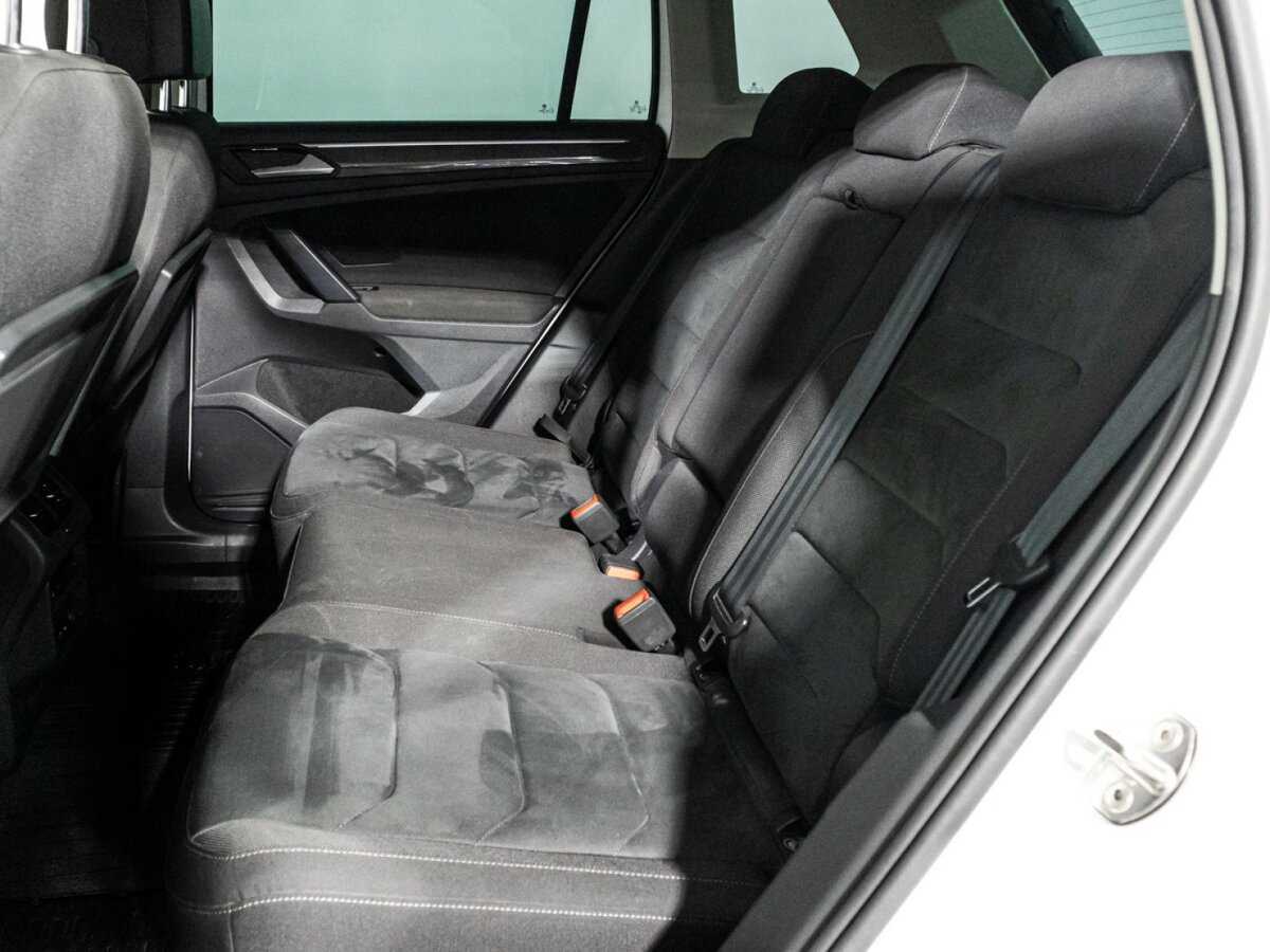 Купить Volkswagen Tiguan с пробегом. Фото: #9