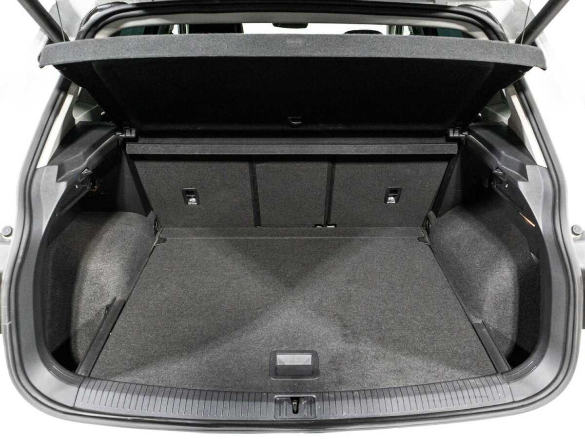 Купить Volkswagen Tiguan с пробегом. Фото: #21