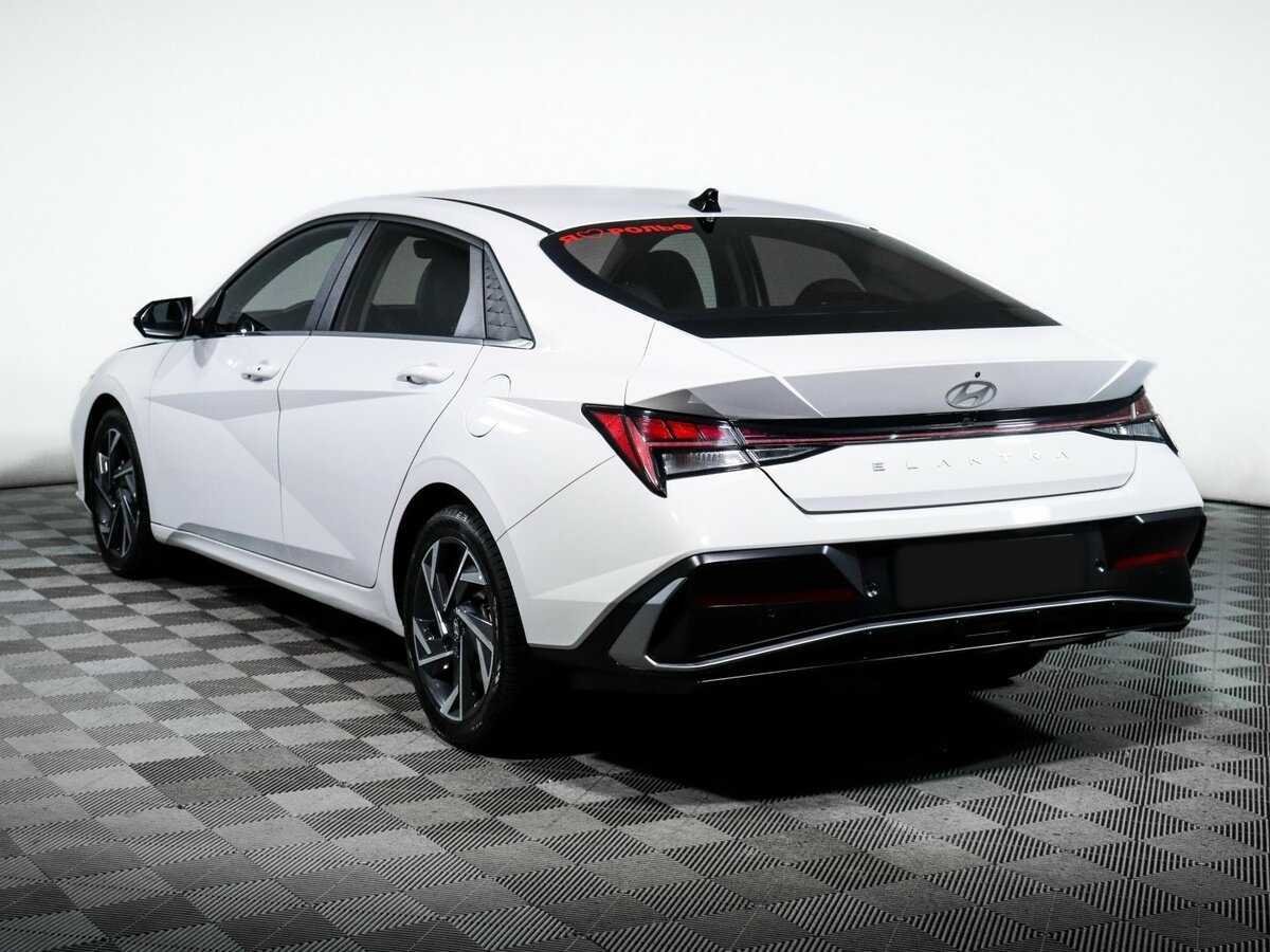 Купить Hyundai Elantra с пробегом. Фото: #6