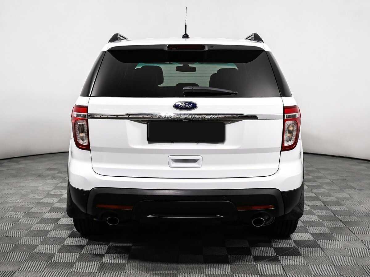 Купить Ford Explorer с пробегом. Фото: #5
