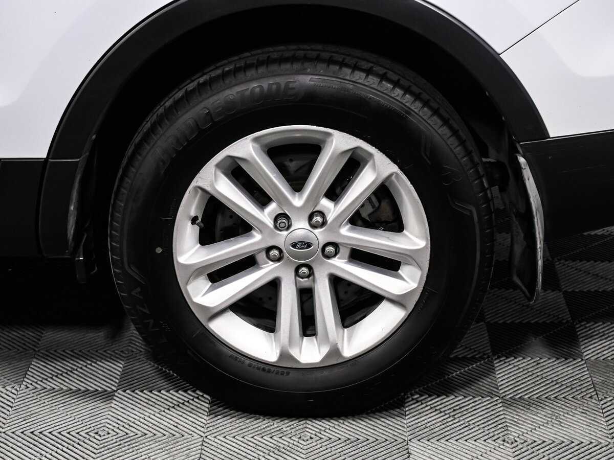 Купить Ford Explorer с пробегом. Фото: #15