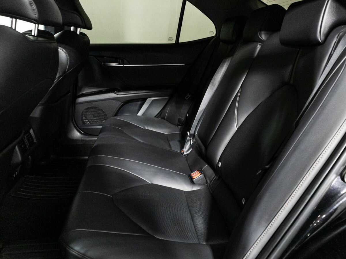 Купить Toyota Camry с пробегом. Фото: #9