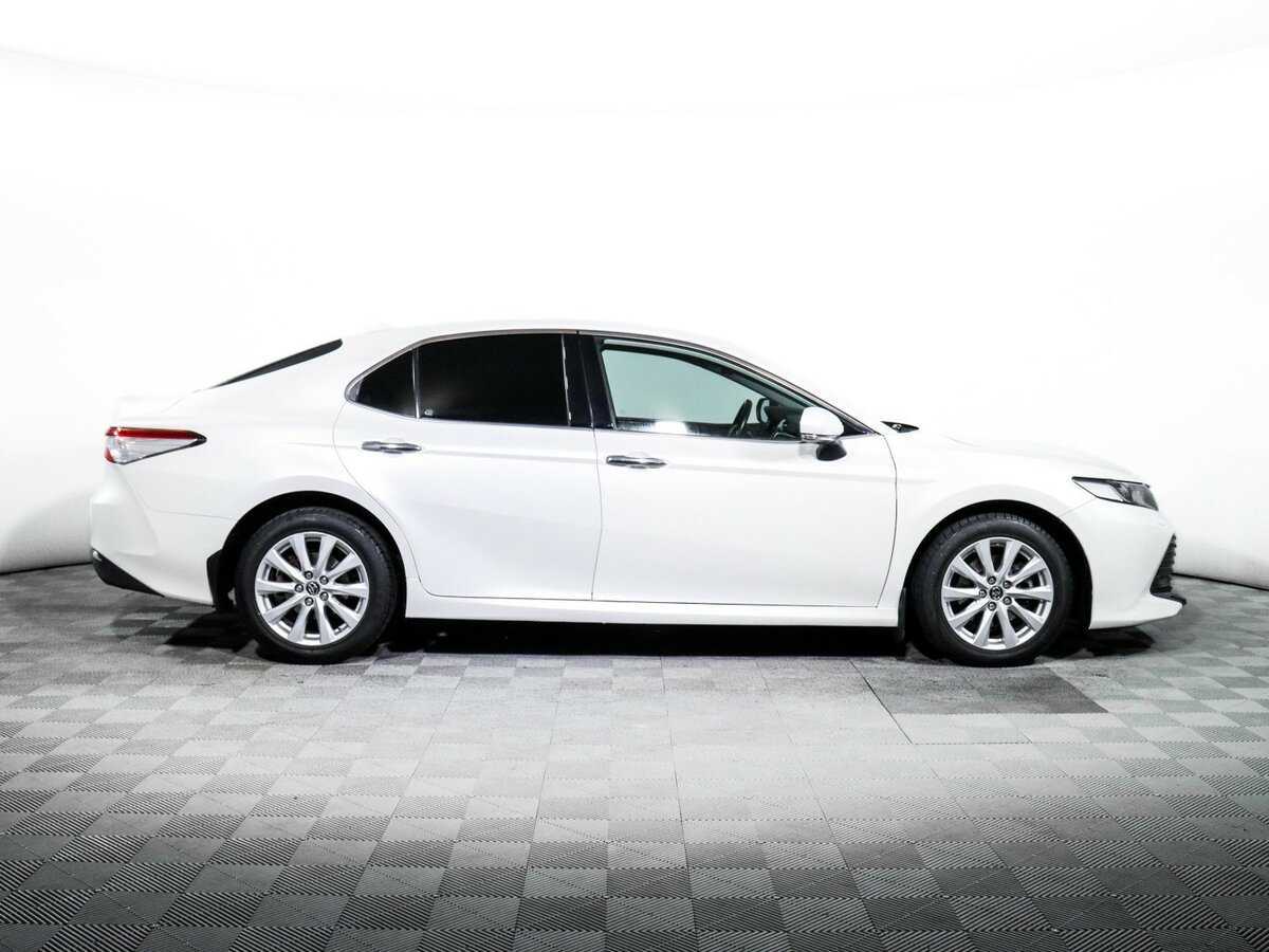 Купить Toyota Camry с пробегом. Фото: #3