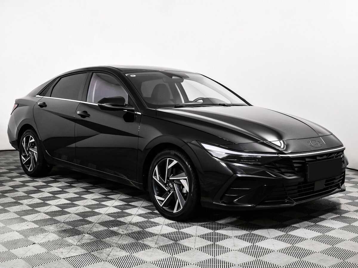 Купить Hyundai Elantra с пробегом. Фото: #2