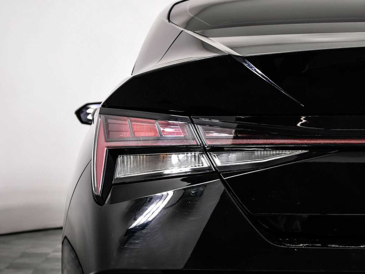 Купить Hyundai Elantra с пробегом. Фото: #15