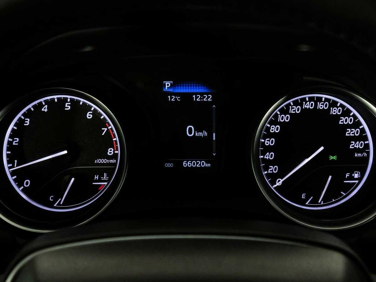 Купить Toyota Camry с пробегом. Фото: #17