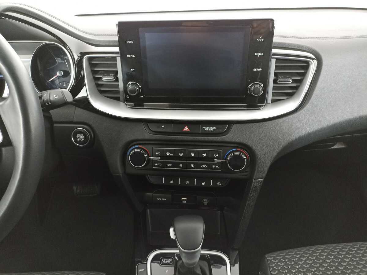 Купить Kia Ceed с пробегом. Фото: #14