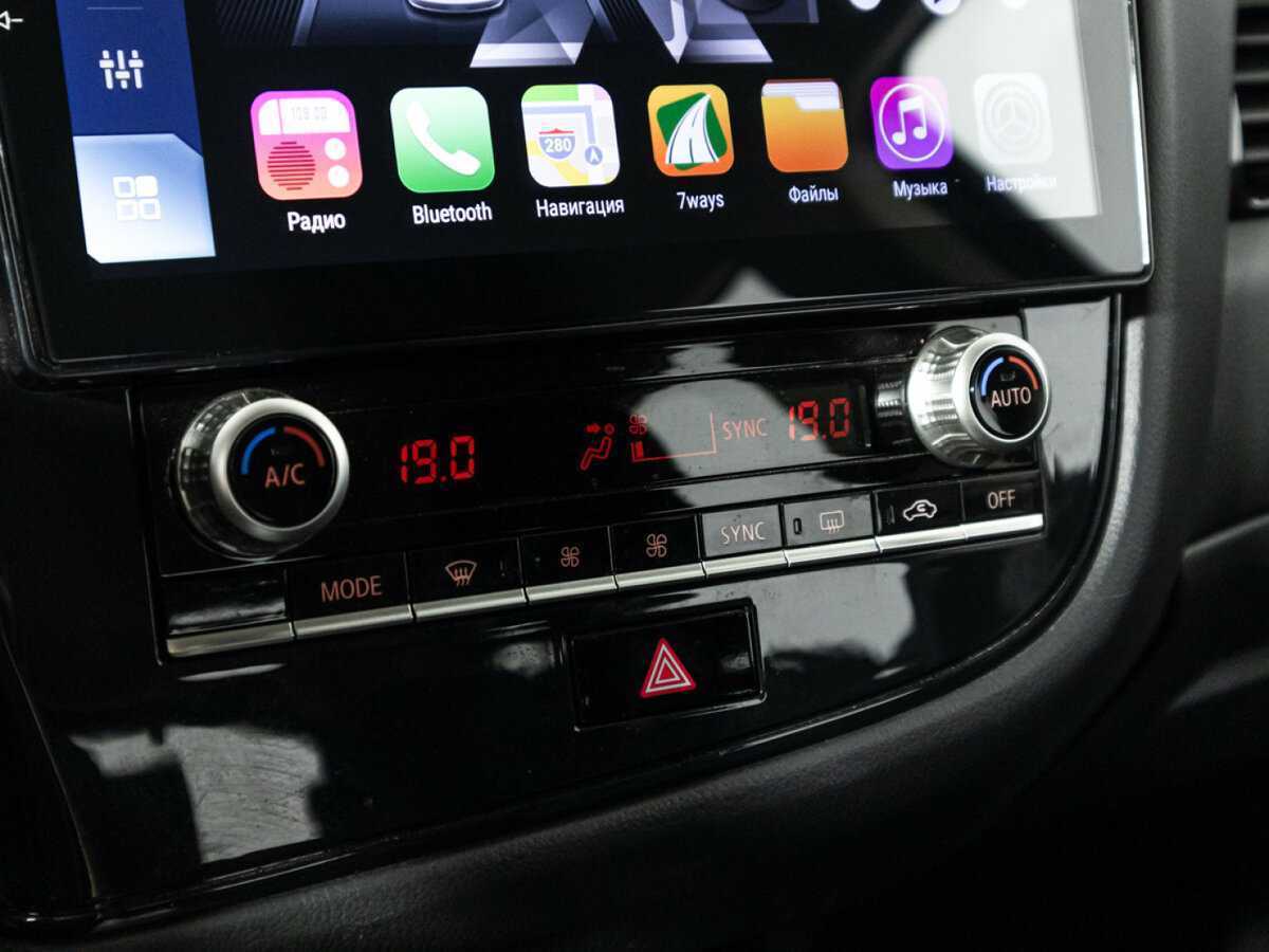 Купить Mitsubishi Outlander с пробегом. Фото: #16