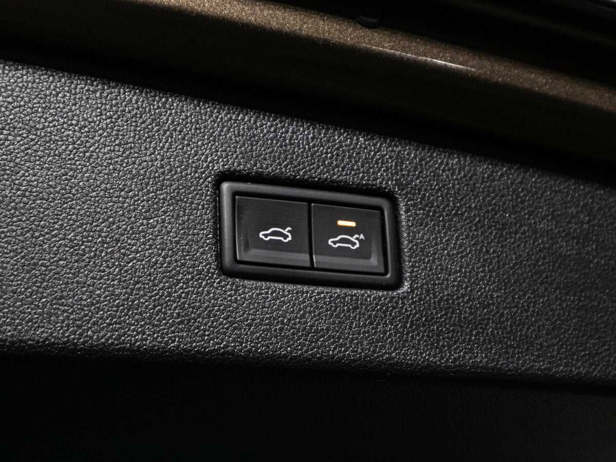 Купить Volkswagen Tiguan с пробегом. Фото: #15