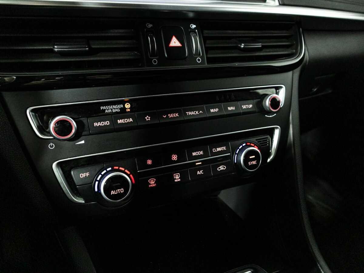 Купить Kia Optima с пробегом. Фото: #18