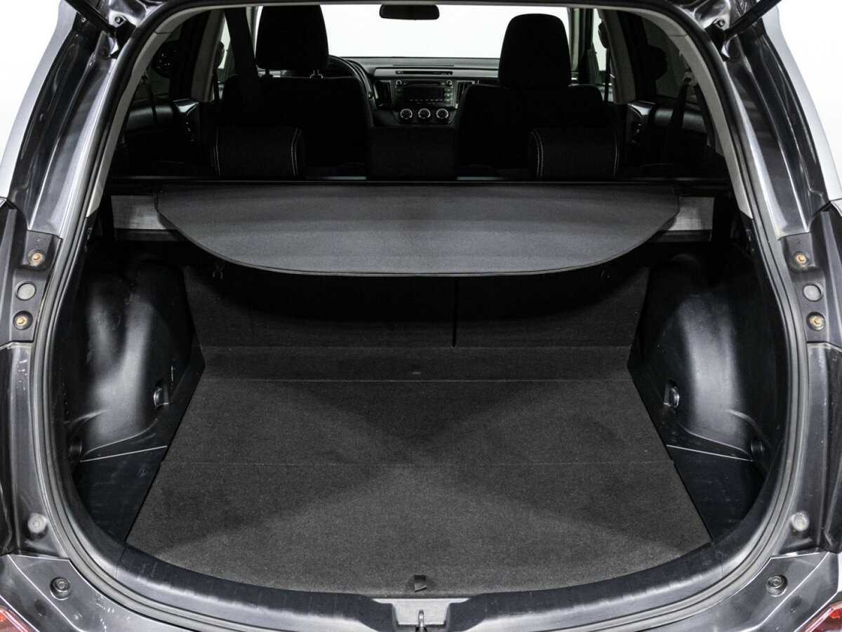 Купить Toyota RAV4 с пробегом. Фото: #14