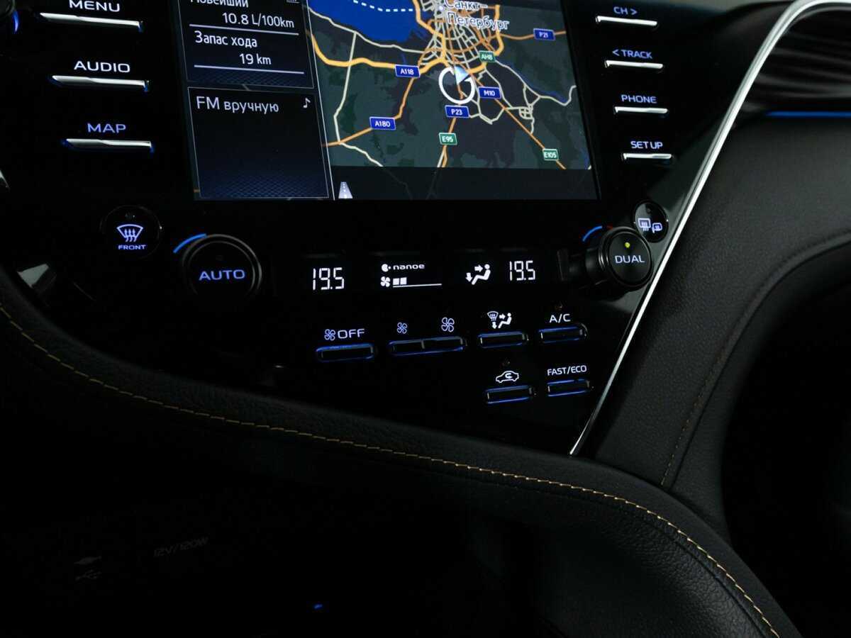 Купить Toyota Camry с пробегом. Фото: #17