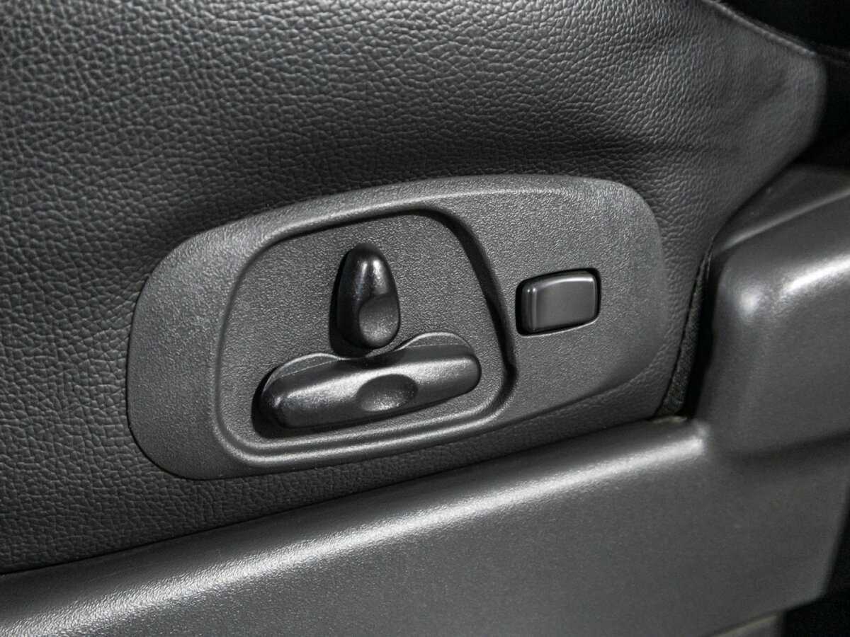 Купить Mitsubishi Pajero с пробегом. Фото: #12