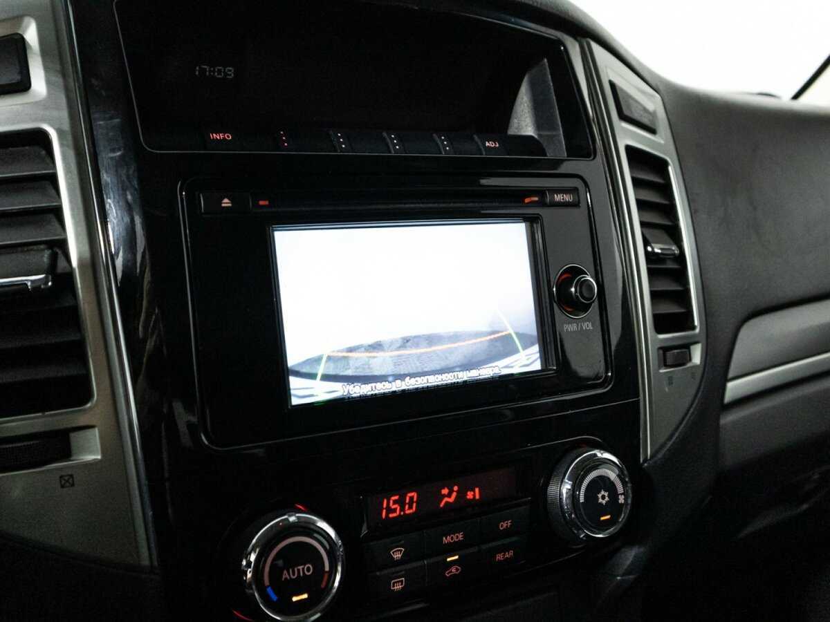 Купить Mitsubishi Pajero с пробегом. Фото: #13