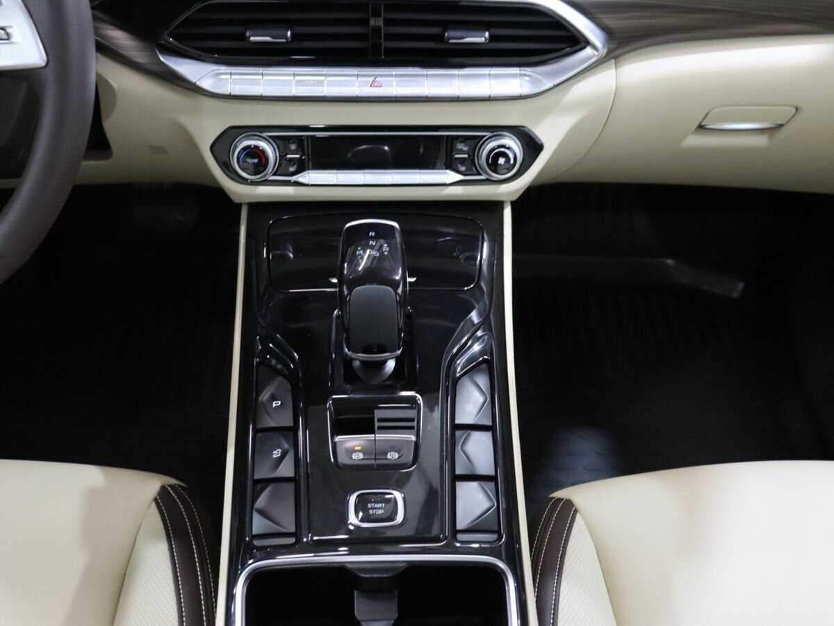 Купить FAW Bestune T77 с пробегом. Фото: #18