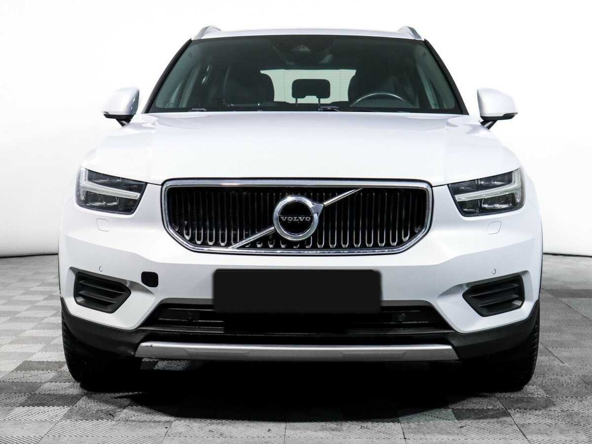 Купить Volvo XC40 с пробегом. Фото: #1