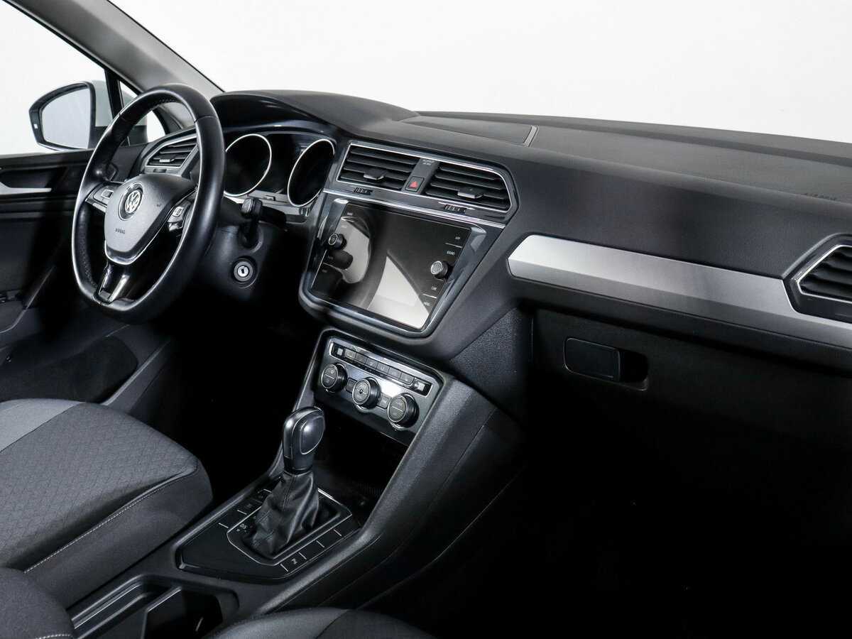 Купить Volkswagen Tiguan с пробегом. Фото: #5