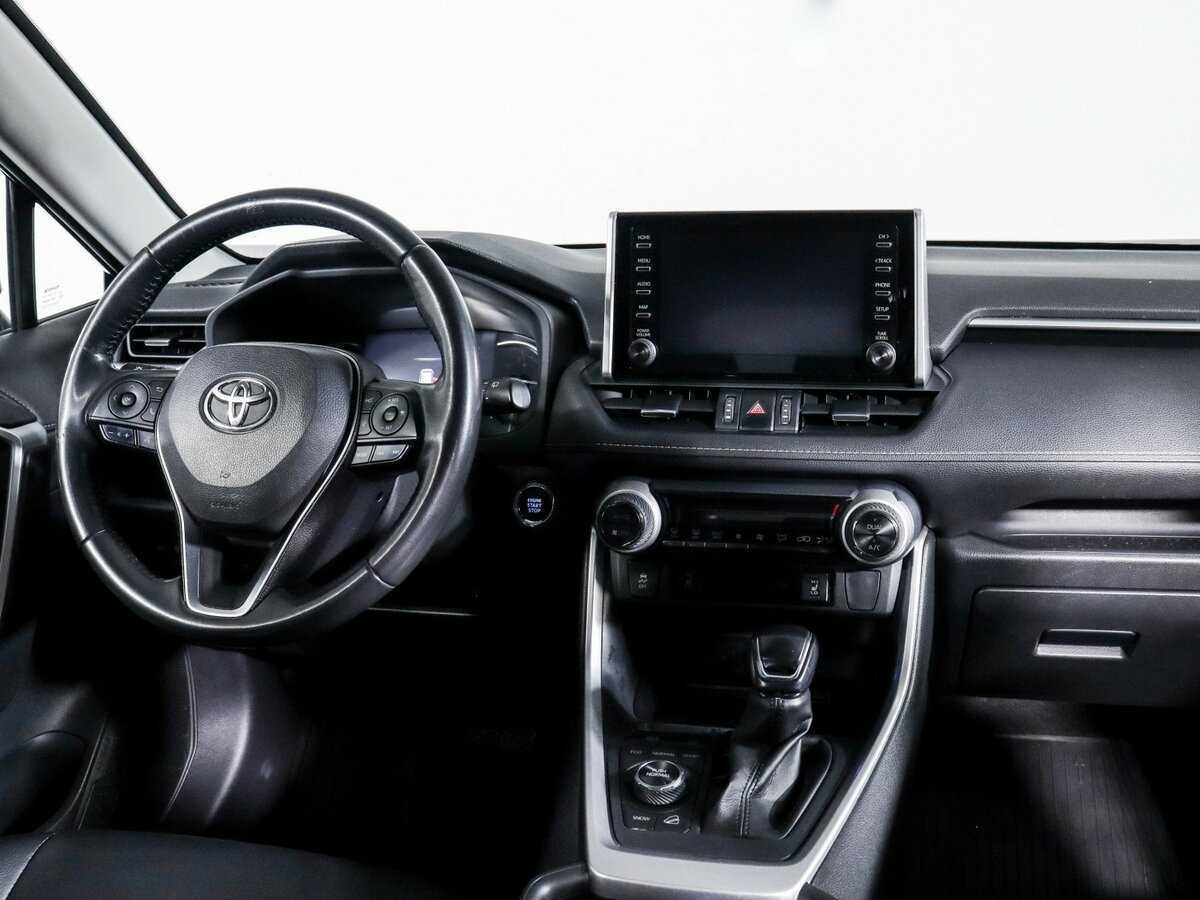 Купить Toyota RAV4 с пробегом. Фото: #8