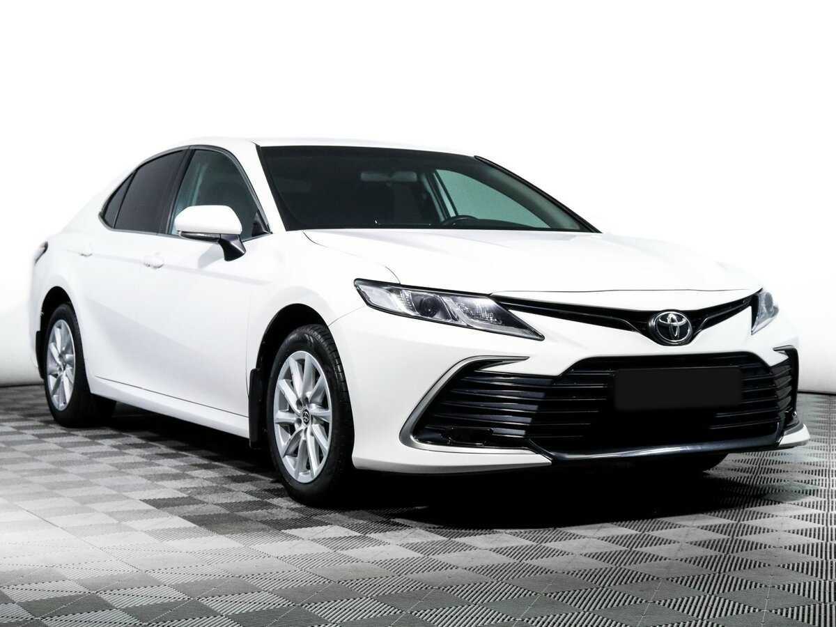 Купить Toyota Camry с пробегом. Фото: #2
