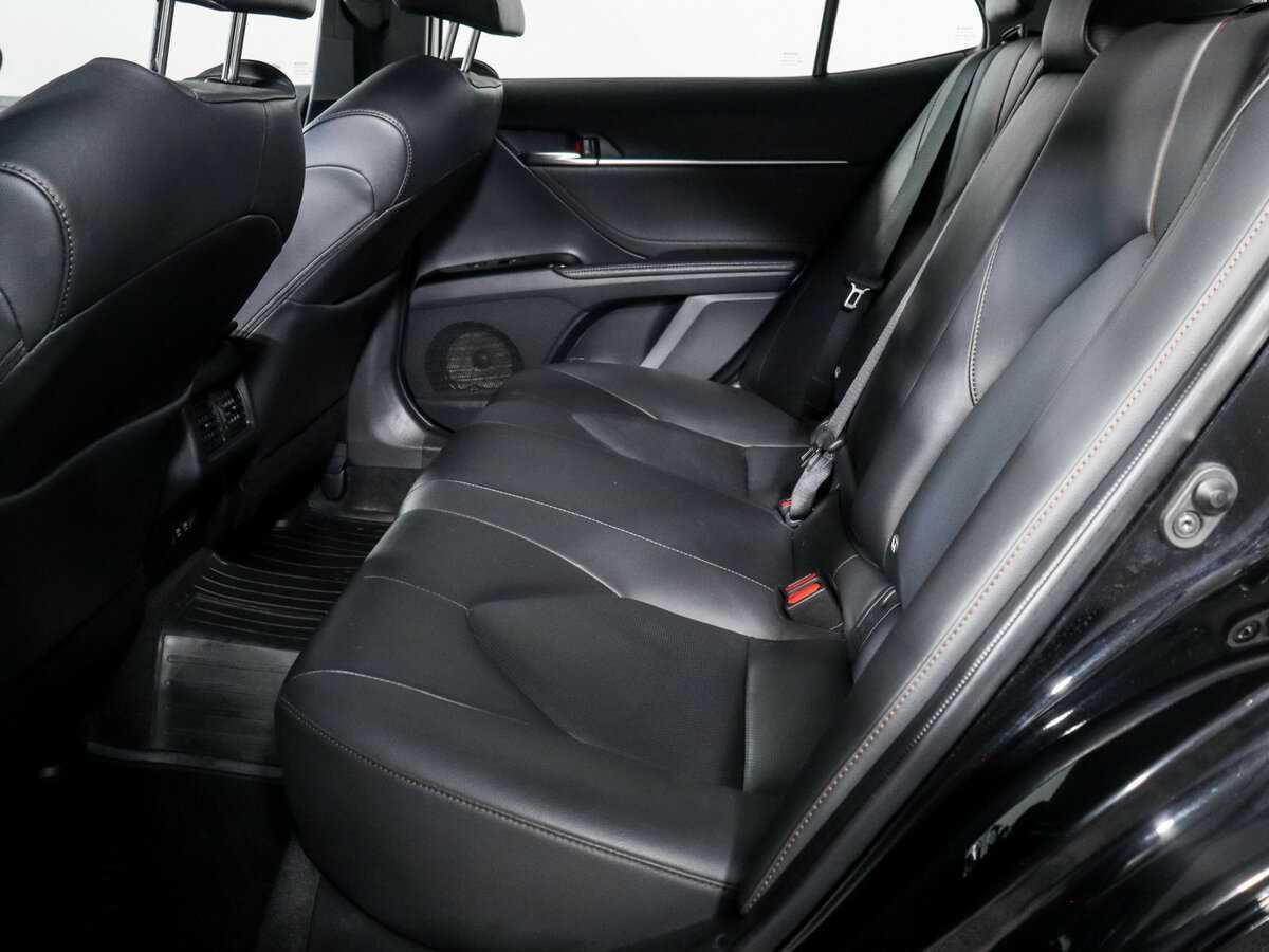 Купить Toyota Camry с пробегом. Фото: #9