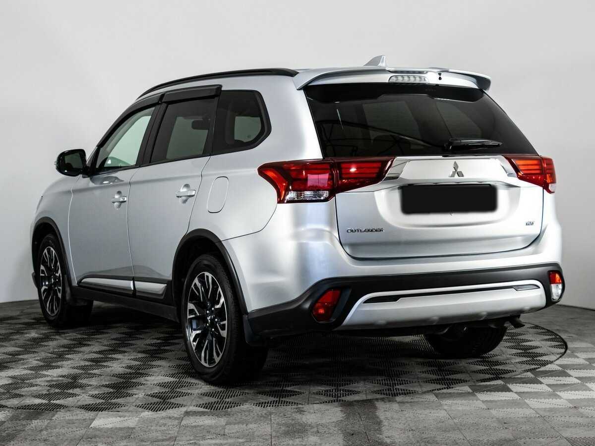 Купить Mitsubishi Outlander с пробегом. Фото: #5