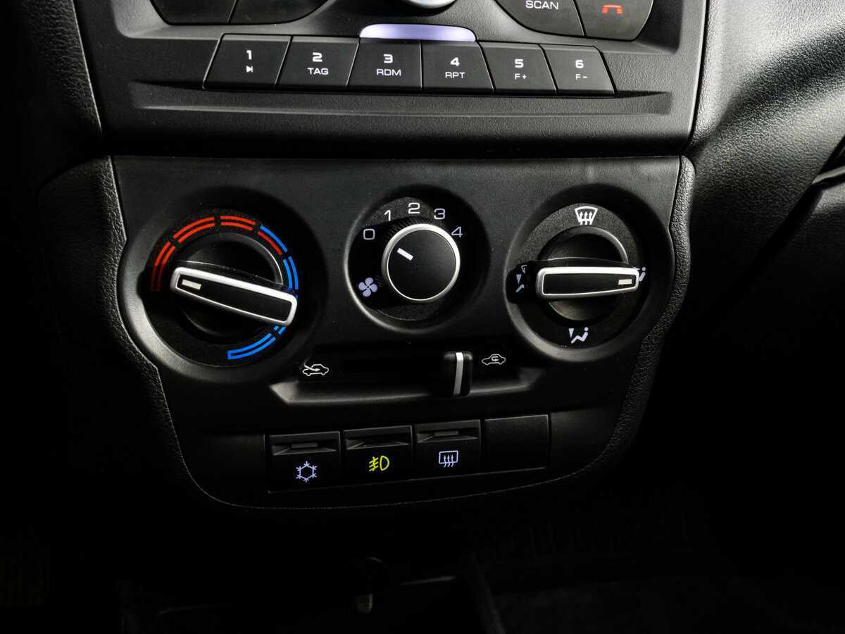 Купить Lada (ВАЗ) Granta с пробегом. Фото: #11