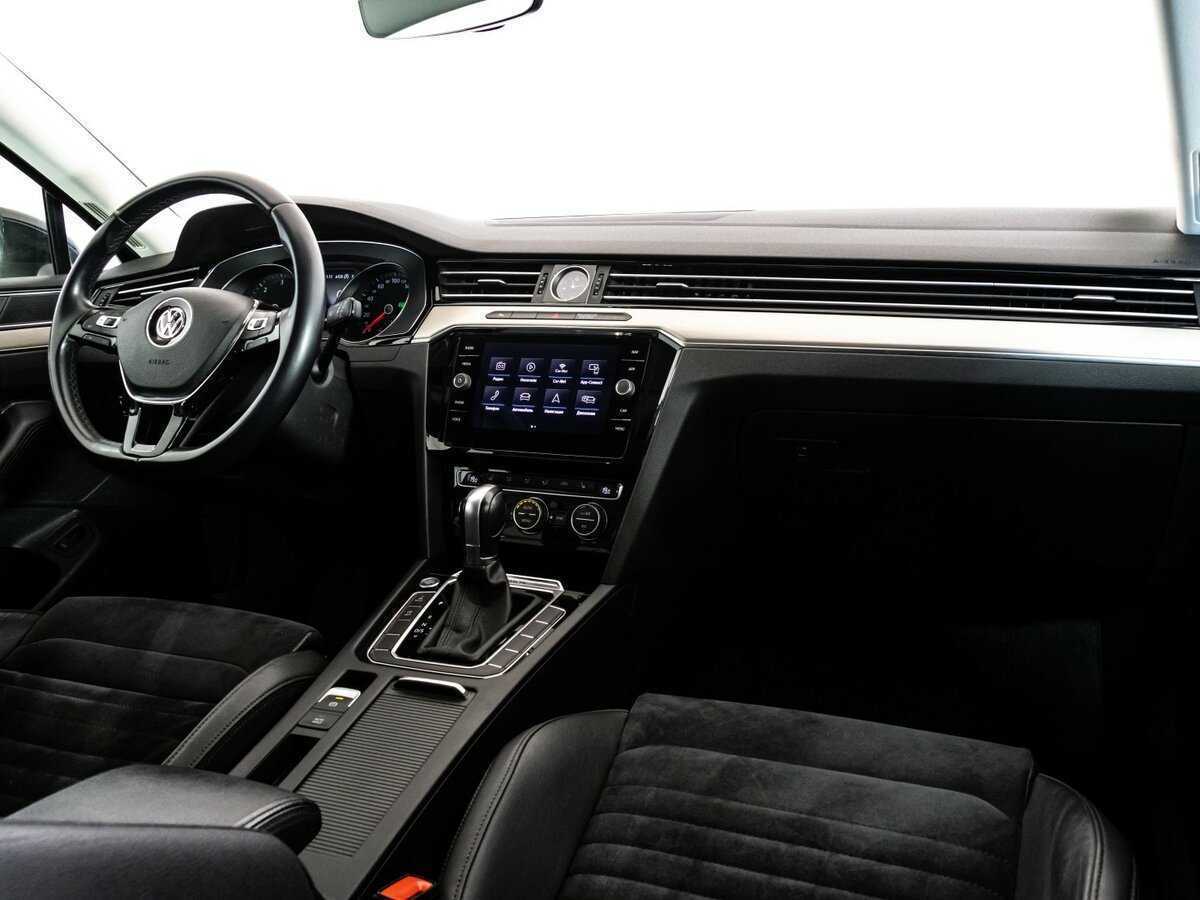 Купить Volkswagen Passat с пробегом. Фото: #5