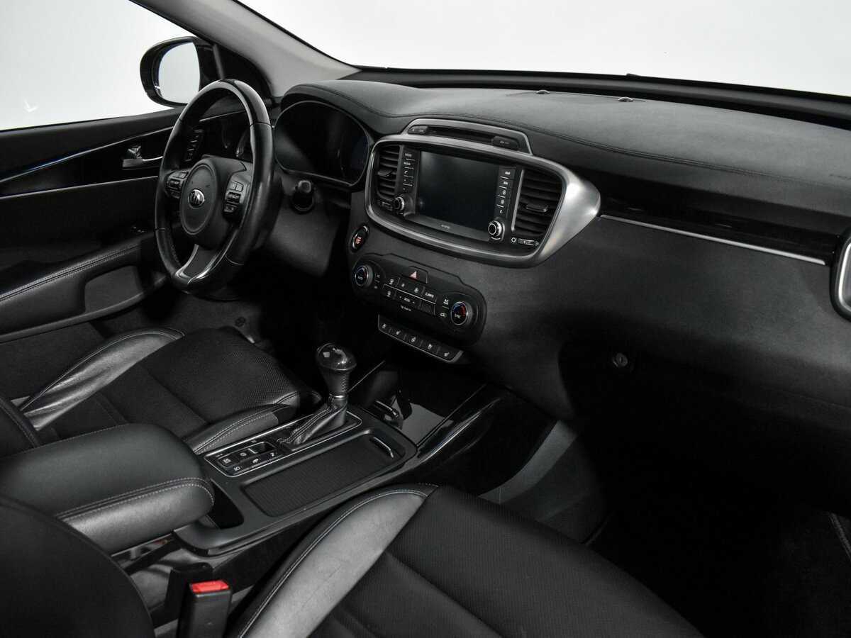Купить Kia Sorento с пробегом. Фото: #12