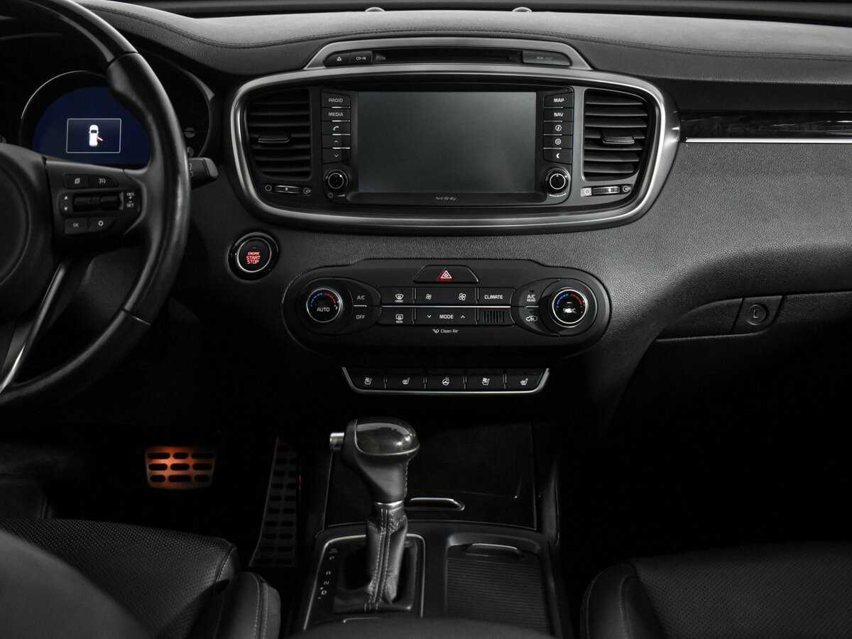 Купить Kia Sorento с пробегом. Фото: #13