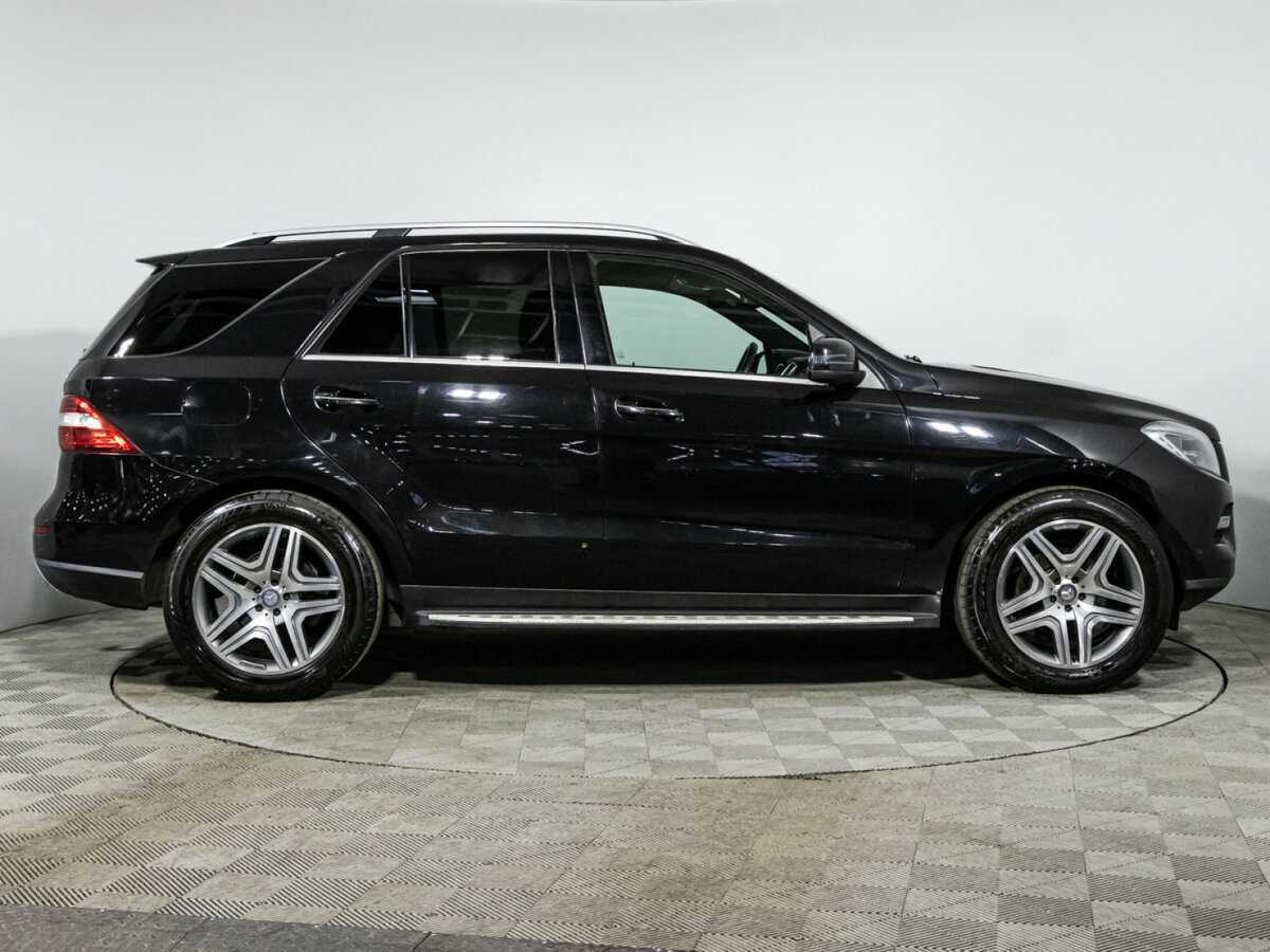 Купить Mercedes-Benz M-Класс с пробегом. Фото: #3