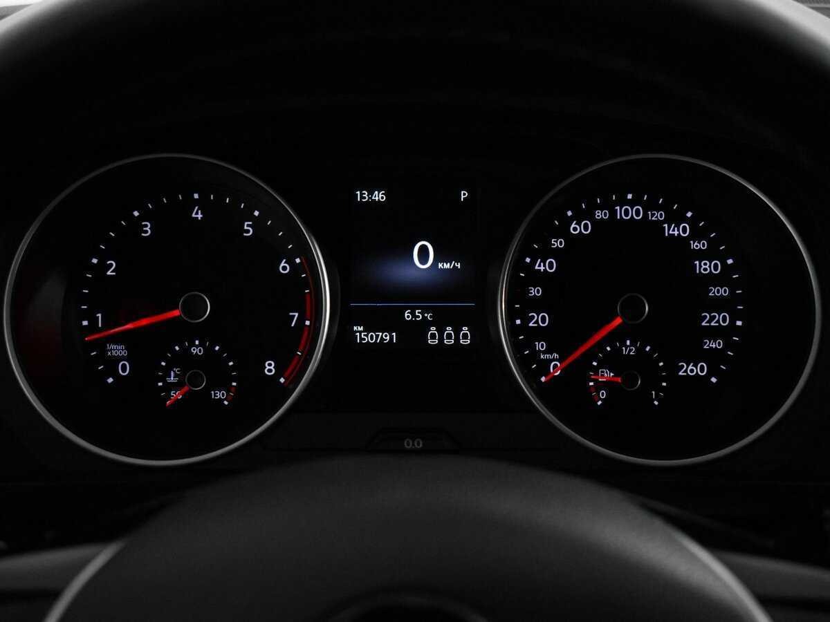 Купить Volkswagen Tiguan с пробегом. Фото: #21