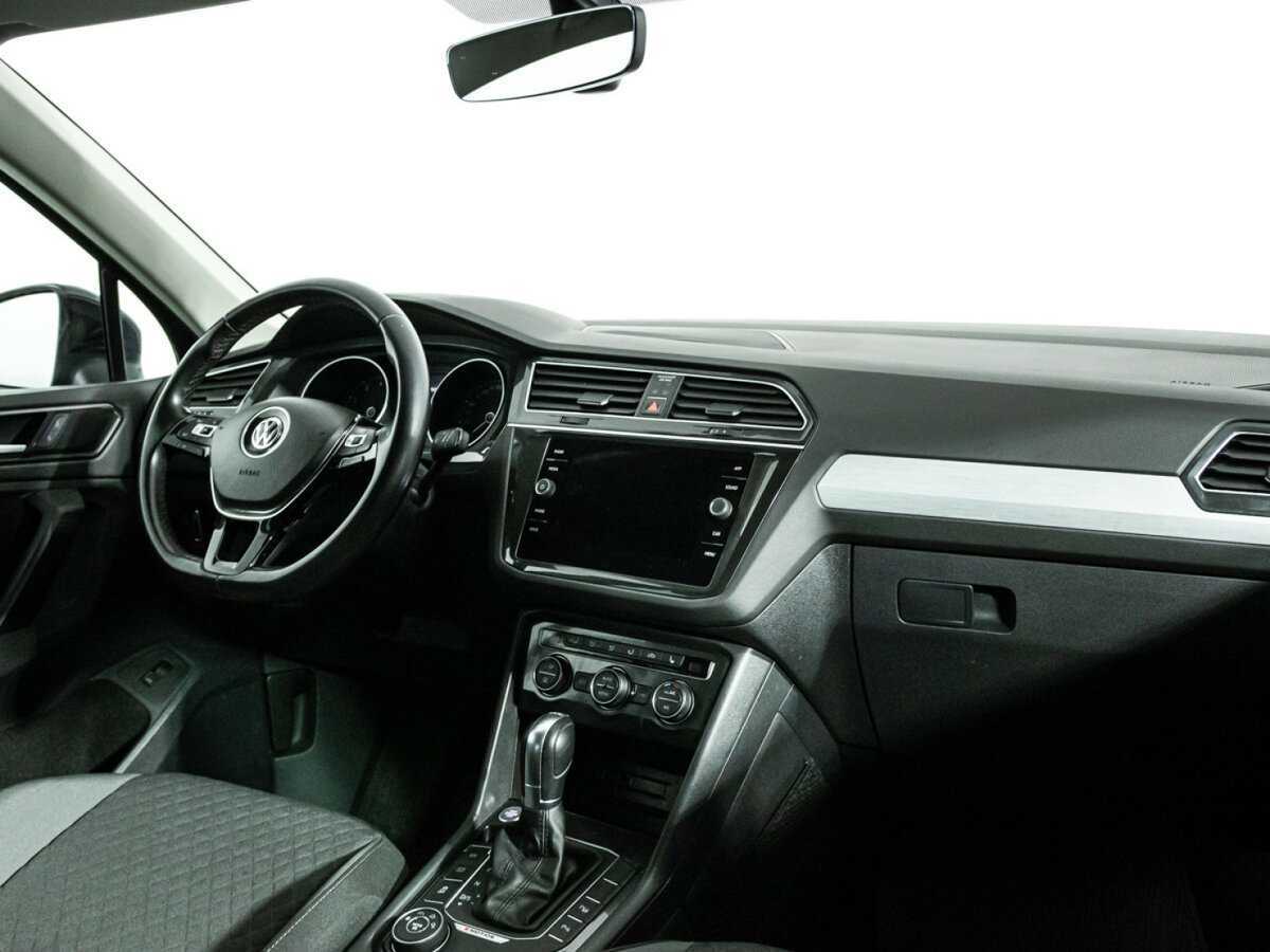 Купить Volkswagen Tiguan с пробегом. Фото: #8