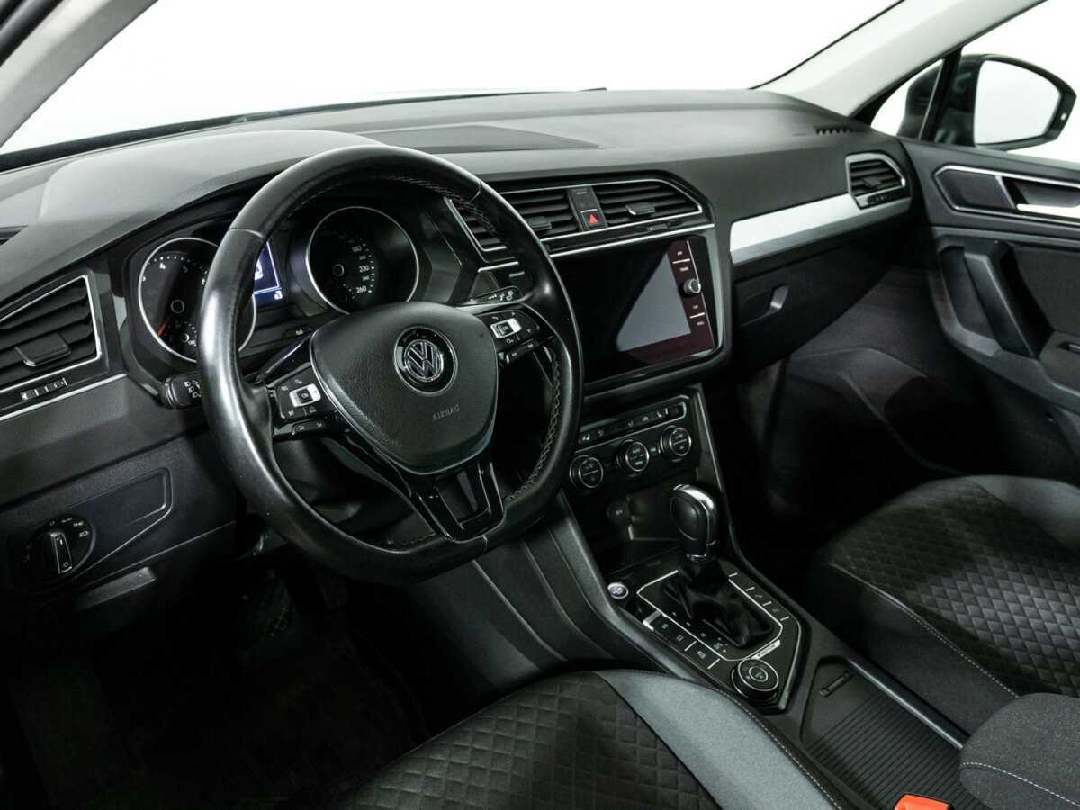 Купить Volkswagen Tiguan с пробегом. Фото: #10