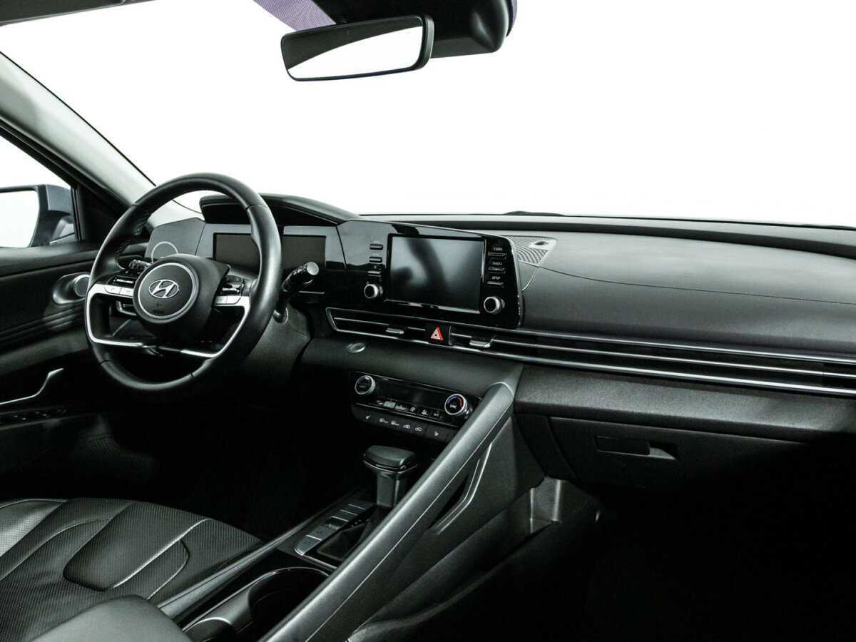 Купить Hyundai Elantra с пробегом. Фото: #8