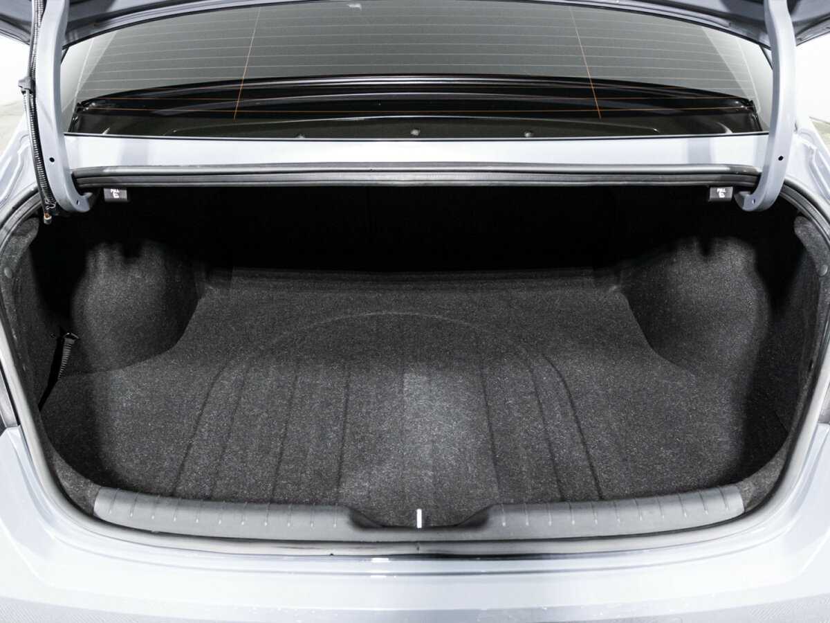 Купить Hyundai Elantra с пробегом. Фото: #14