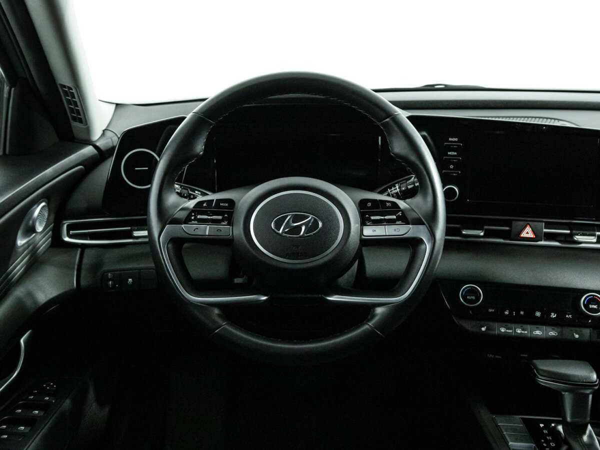 Купить Hyundai Elantra с пробегом. Фото: #20