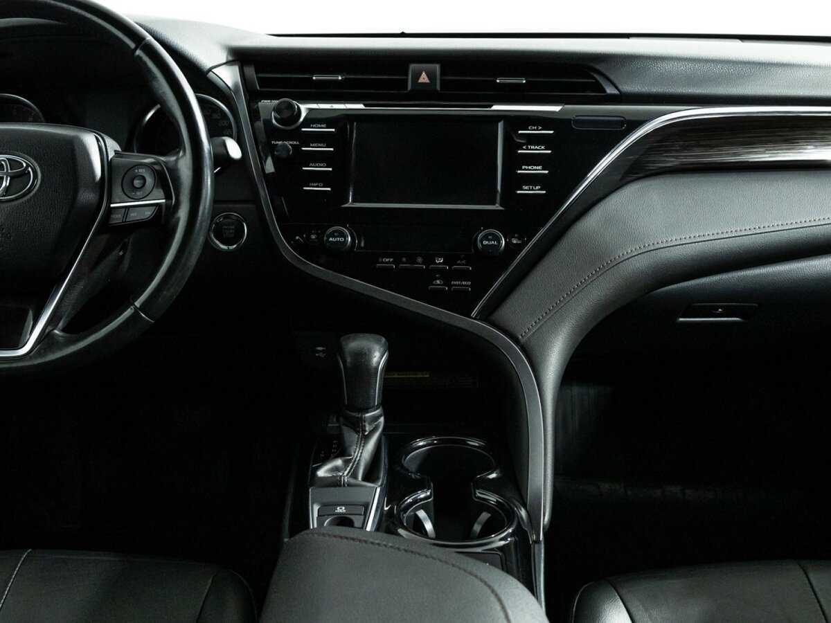 Купить Toyota Camry с пробегом. Фото: #13