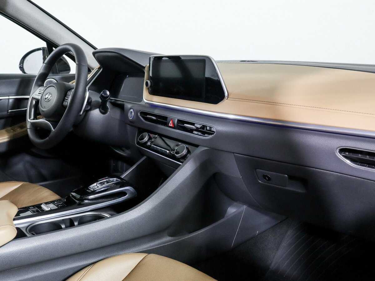 Купить Hyundai Sonata с пробегом. Фото: #8