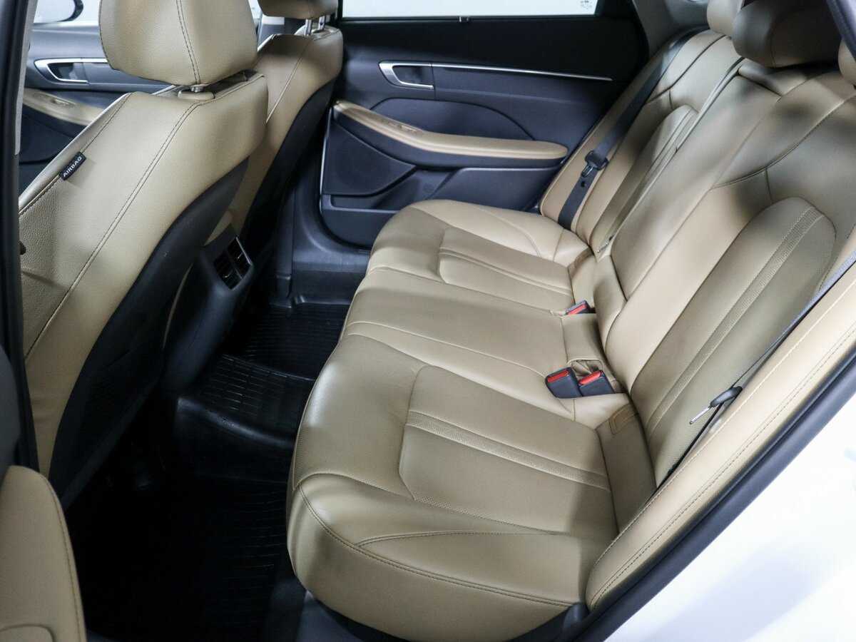 Купить Hyundai Sonata с пробегом. Фото: #9