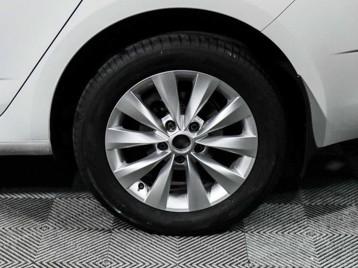 Купить Skoda Octavia с пробегом. Фото: #14