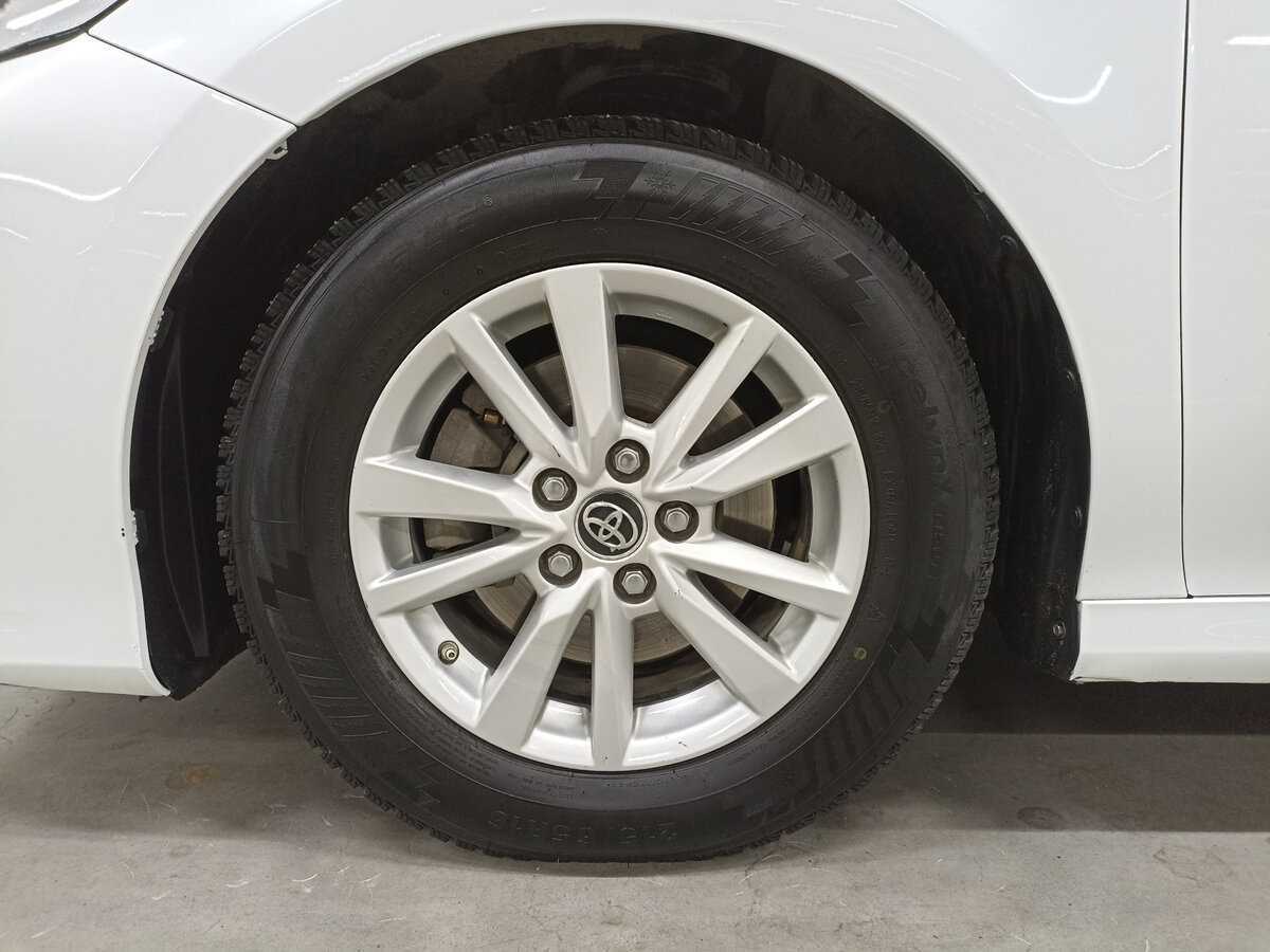 Купить Toyota Camry с пробегом. Фото: #17