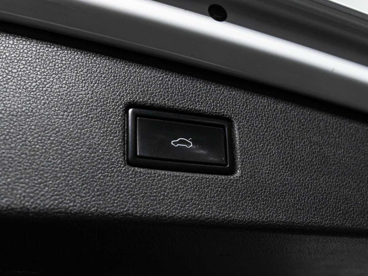 Купить Volkswagen Tiguan с пробегом. Фото: #15