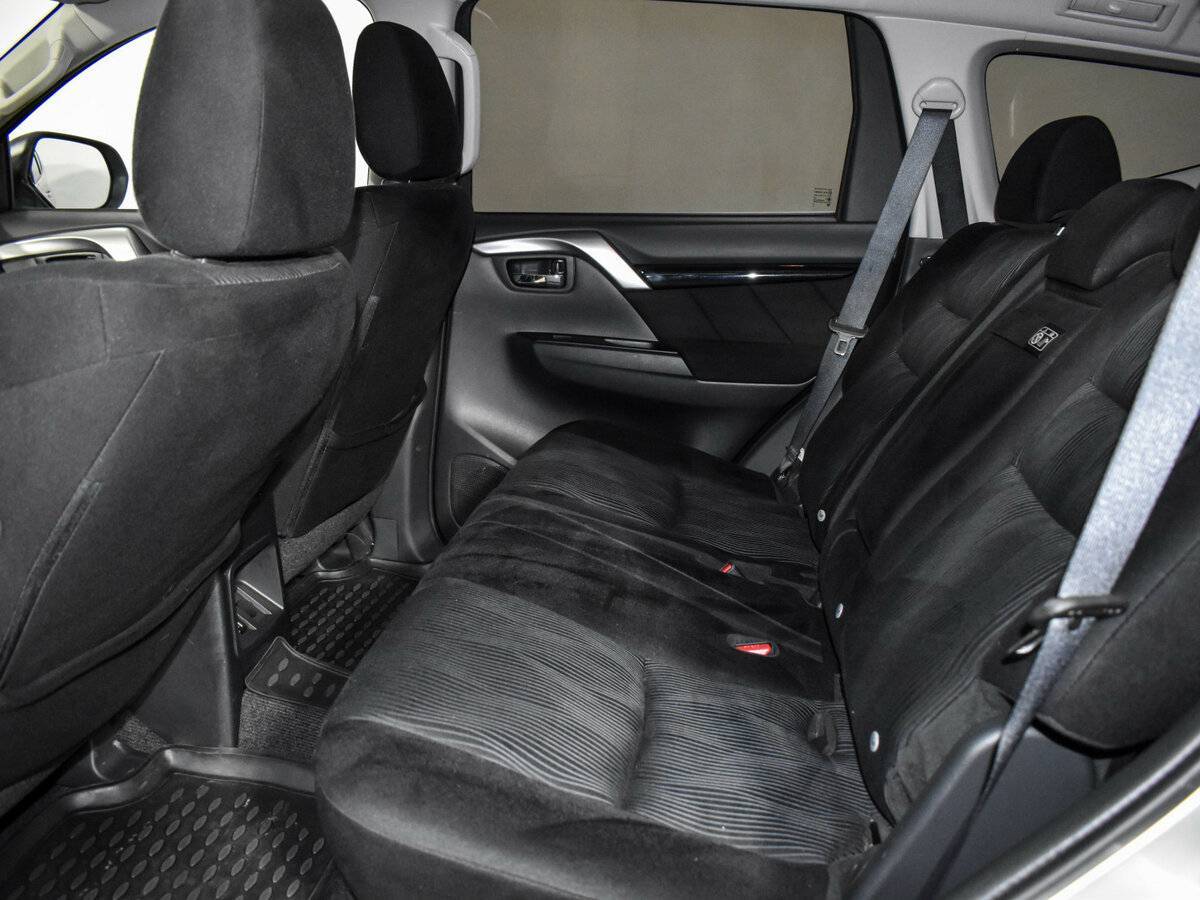 Купить Mitsubishi Pajero Sport с пробегом. Фото: #12